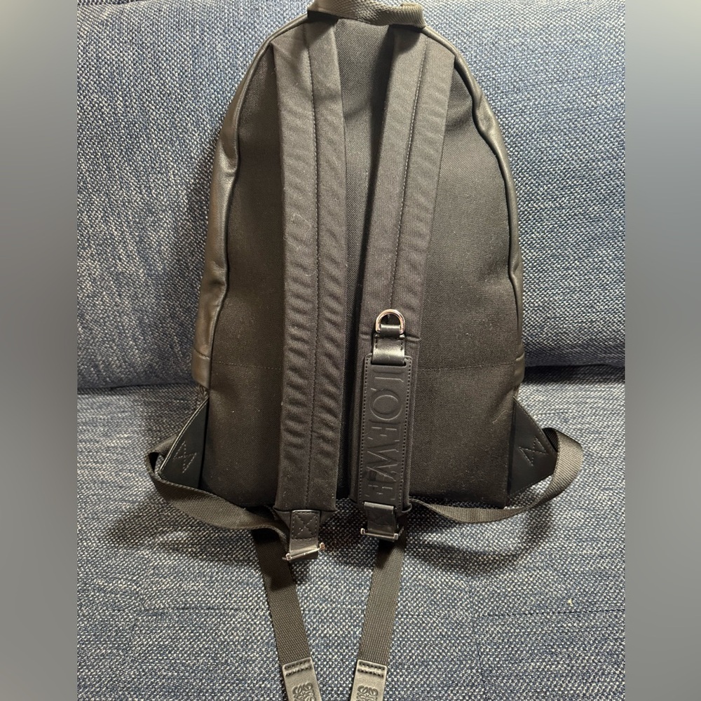 LOEWE AUTHENTIC ANAGRAM SLIM BLACK CALFSKIN LEATHER BACKPACK. EUC. - Picture 2 of 11